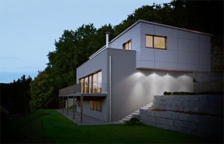 Osram NOXLITE LED Spot 8W mit Sensor - schwenkbare Outdoor-Wandleuchte