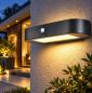 Preview: OSRAM ENDURA Style Solar Oval LED-Außenwandleuchte 6W 540 lm 3000K Schwarz mit Bewegungsmelder IP44