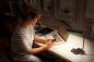 Preview: OSRAM Office Line Desk Roof Inductive Charging Schreibtischlampe 19W CCT Dimmbar Schwarz