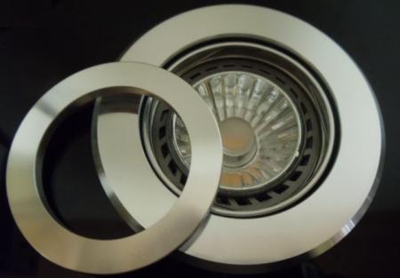 Schwenkbarer LED Einbaustrahler MOA DISC aus poliertem Aluminium 12V 45° Mobilux