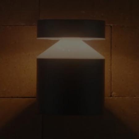 Philips Outdoor Wandleuchte Laven schwarz 6W, 4000 Kelvin neutralweißes Licht, IP44