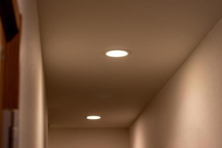 Radium LED Downlight Essence IP54 22W 2420lm 4000K neutralweiß 110° Ø223mm - Deckenausschnitt liegt bei 195–205mm
