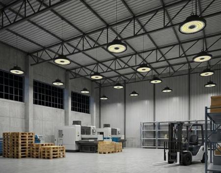 Radium LED Hallenleuchte Star IP65 60–100W 16000lm 4000–6500K CCT 60°/90°/110° IK08