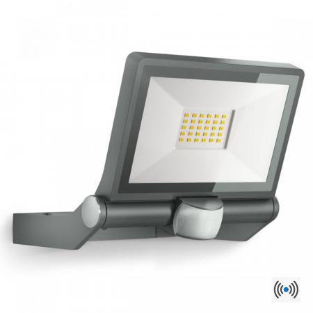 STEINEL XLED One S Leistungsstarker LED Sensor Außenstrahler anthrazit