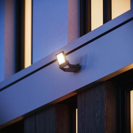 STEINEL XLED Pro One LED Außenstrahler in Anthrazit schwenkbar