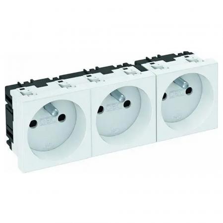 OBO Bettermann 6120192 STD-F0 RW3 Steckdose 3fach mit Erdungsstift reinweiß RAL 9010 16A 250V