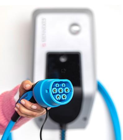 MENNEKES AMTRON® Charge Control 11 C2 Wallbox 11 kW | Typ 2 | 7,5 m Kabel | RFID | PV-Laden | EMS