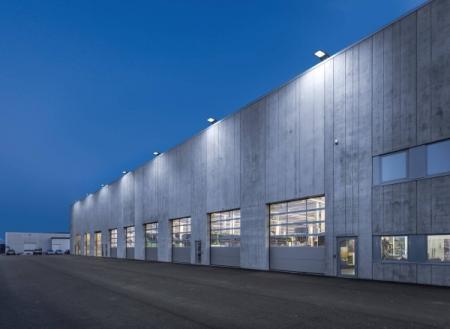 Trilux LED-Flutlichtstrahler 2000–5000lm 14–40W IP65 3000–4000K Multilumen