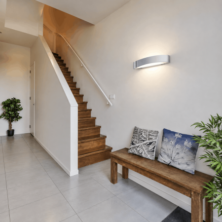 HELESTRA YONA 38/1427.25 LED Wandleuchte 18 W 1430 lm 3000 K Warmweiß Aluminium poliert Mattweiß