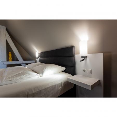 QUADRASS Wandleuchte mit beweglicher LED Leselampe in schwarz und blendfreiem Glasschirm SLV 1003428