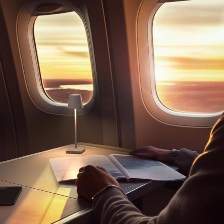 Sigor Akku-Tischleuchte Nuindie pocket 210mm nebelgrau 1,4W Flex-Mood 2200K/2700K IP54 Ra85 USB-C dim