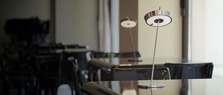 Sigor Akku-Tischleuchte Mahina USB-C 355mm Chrome 2,2W FlexMood 2200K/2700K IP20 168/181lm Ra85 dimmbar