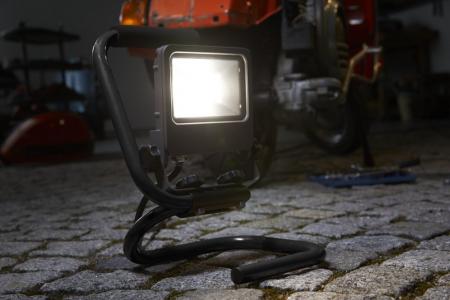 Ledvance LED WORKLIGHT 20W 840 S-STAND Floodlight mit Tragegriff 4000K IP65 dunkelgrau