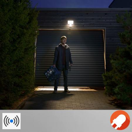 OSRAM  LED-Außenstrahler Endura Flood Pro mit BewegungsmelderL 27W 4000K IP55 weiß