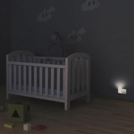 OSRAM  Nachtlicht LUNETTA Glow Weiß Steckdosenleuchte mit Sensor - indirektes Licht, 3000K, für Kinderzimmer und Wohnbereiche