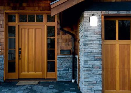 OSRAM  Traditionelle Außenwandleuchte Classic Latern mit mattiertem Glas Cylinder in Schwarz aus hochwertigem Aluminium