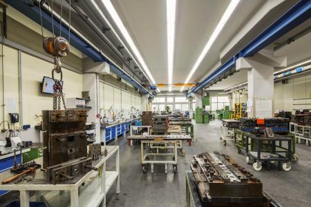 LEDVANCE DAMP PROOF 150cm Feuchtraumleuchte 26W 6500K IP65 Kaltweiß für Keller Werkstatt Industrie Garagen