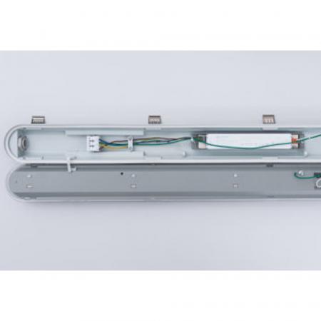 150cm LEDVANCE Damp Proof LED Feuchtraumleuchte 46W 4000K neutralweißes Arbeitslicht IP65 Feuchtraumwanne