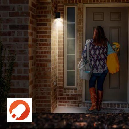 OSRAM  Nach unten scheinende BEAM Außenwandleuchte - indirektes Licht, Aluminiumgehäuse Dunkelgrau, IP44, für Fassaden