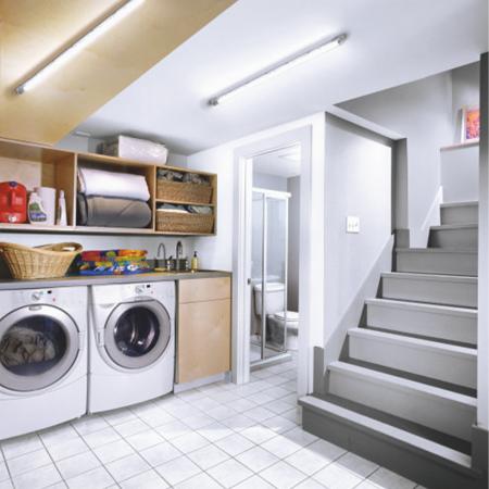 150cm OSRAM SENSOR LED Feuchtraumleuchte 1X19W neutralweißes Licht IP65 - mit eingebautem Bewegungsmelder - IP65-Schutz, für Garagen und Keller