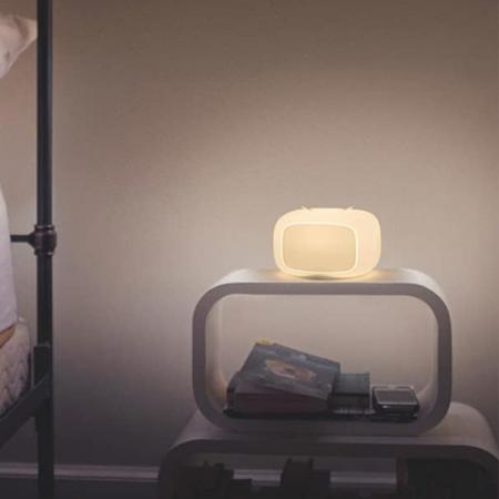 OSRAM Nachtlicht NIGHTLUX TOUCH USB RGBW - cooles Licht für das Kinderzimmer - TV-Nachtlicht mit Berührungsdimmfunktion in Weiß aus Kunststoff