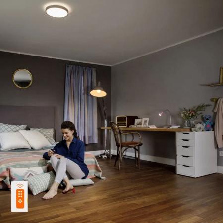 OSRAM Dimmbare flache LED Deckenleuchte Orbis Ø31cm mit Fernbedienung und wechslbarer Farbtemperatur