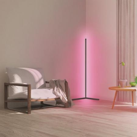 Osram SMART+ WIFI Corner Stehleuchte RGBW Farbwechsel speziell zur eindrucksvollen Eckenausleuchtung