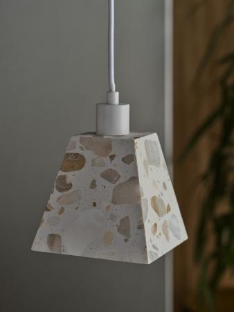 Pendelleuchte Decor Gleam aus Terrazzo Stein mit E14 Fassung Beige
