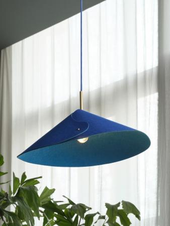 OSRAM Pendelleuchte Decor Flip in Blau Ø 50 cm - Auffällige Leuchte aus Filz mit E27 Fassung