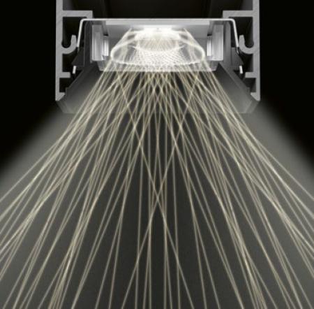 Siteco Silica 21 Hängeleuchte breit strahlend, ELDACON® L, Darklight-Reflektor, weiß, Lichtfarbe 840, UGR ≤ 19, DALI 2, verkehrsweiß (RAL 9016)