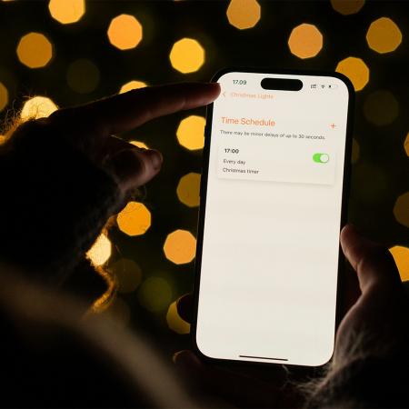 OSRAM SMART+ MATTER Außensteckdose mit Energieverbrauchskontrolle in Schwarz IP44-Schutz, Integration von Geräten ins Smart Home