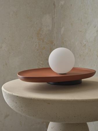 OSRAM Tischleuchte Decor Clay Nest aus Ton mit matter Glaskugel mit 3 x G9 Fassung braun