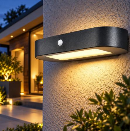 OSRAM ENDURA Style Solar Oval LED-Außenwandleuchte 6W 540 lm 3000K Schwarz mit Bewegungsmelder IP44