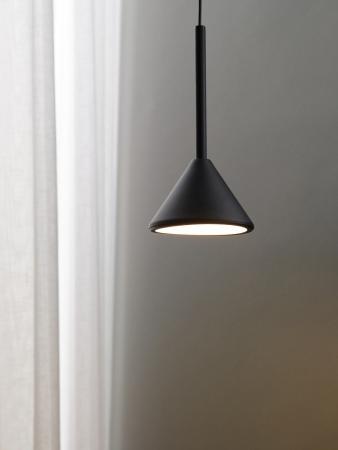 Osram Pendelleuchte Decor Fuji aus Stahl in Schwarz mit warmweißem Licht
