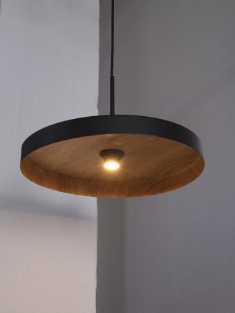 OSRAM Pendelleuchte Decor Plate in Schwarz/Holzdecor Ø 40 cm aus Stahl mit E27 Fassung - dekorative Hängelampe mit tellerförmigem Lampenschirm