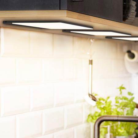 OSRAM LED Undercabinet Panel Frameless 30x20cm CCT DIM Black  - mit umschaltbarer Farbtemperatur