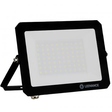 LEDVANCE Kompakter LED Fluter FLOODLIGHT EFFECT 3000K warmweißes Licht 50W IP65 in Schwarz