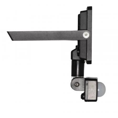 Osram LED Fluter LUX schwarz 6500K kaltweißes Licht 20W IP65 mit Sensor