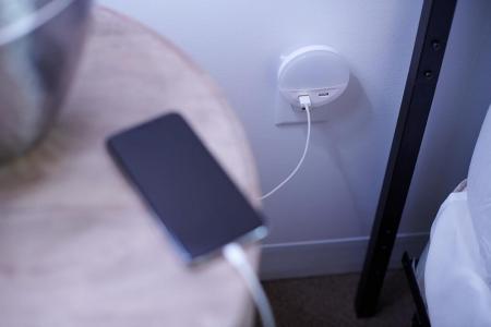 OSRAM Nachtlicht LUNETTA Weiß - mit USB-Ausgang, Tag-Nacht-Sensor,