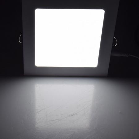 ChiliTec LED Licht-Panel "QCP-22Q", 22,5x22,5cm 230V, 18W, 1650 Lumen,4200K /neutralweiß