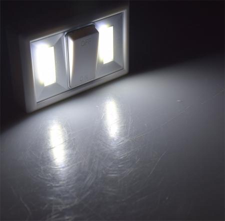 ChiliTec LED Klebeleuchte "CTK2 COB" Batteriebetrieb, 240lm, 6000k, Magnet