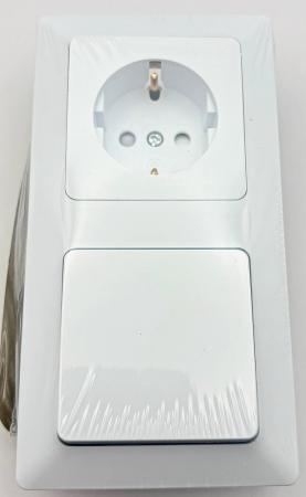 ChiliTec MILOS Set Steckdose + Schalter + Rahmen 250V~/ 16A, Steckanschluss, Matt-weiß
