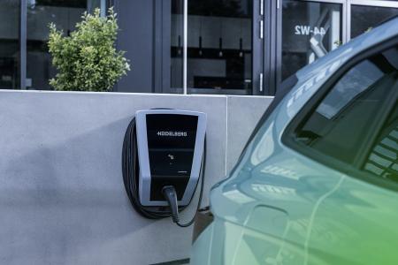 Heidelberg AMPERFIED connect.solar Wallbox 11 kW mit 7,5 m Typ-2-Ladekabel – PV-Überschussladen