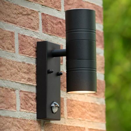 Lucide ARNE-LED IR Wandstrahler Außen Schwarz GU10 IP44 mit Sensor