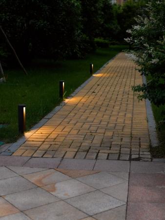 Lucide COMBO LED Pollerleuchte Schwarz – Ø9 cm, 9W, 3000K, IP54