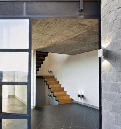 LED-Wandleuchte Up&Down würfelförmig aus verzinktem Metall inkl. 2 warmweisse LEDs