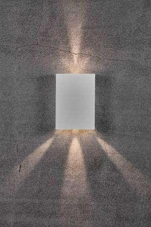 LED-Außenwandleuchte up&down weiß mit vielen Abstrahlvarianten für verschiedene Lichtspiele