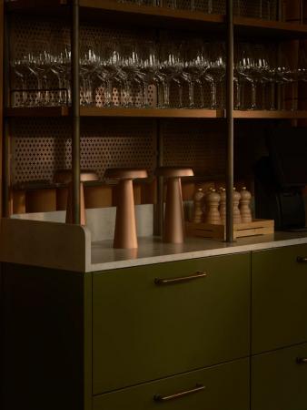Design For The People Arcello Akku-Tischleuchte Messing – portable Outdoor-Leuchte von Bjørn+Balle