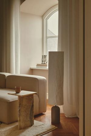 Design For The People Talli Stehleuchte Braun – skulpturale Designer-Stehleuchte aus Tyvek