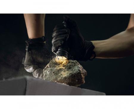 Armytek Prime C2 Pro Max Magnet USB Taschenlampe mit Magnethalterung akkubetrieben weißes Licht